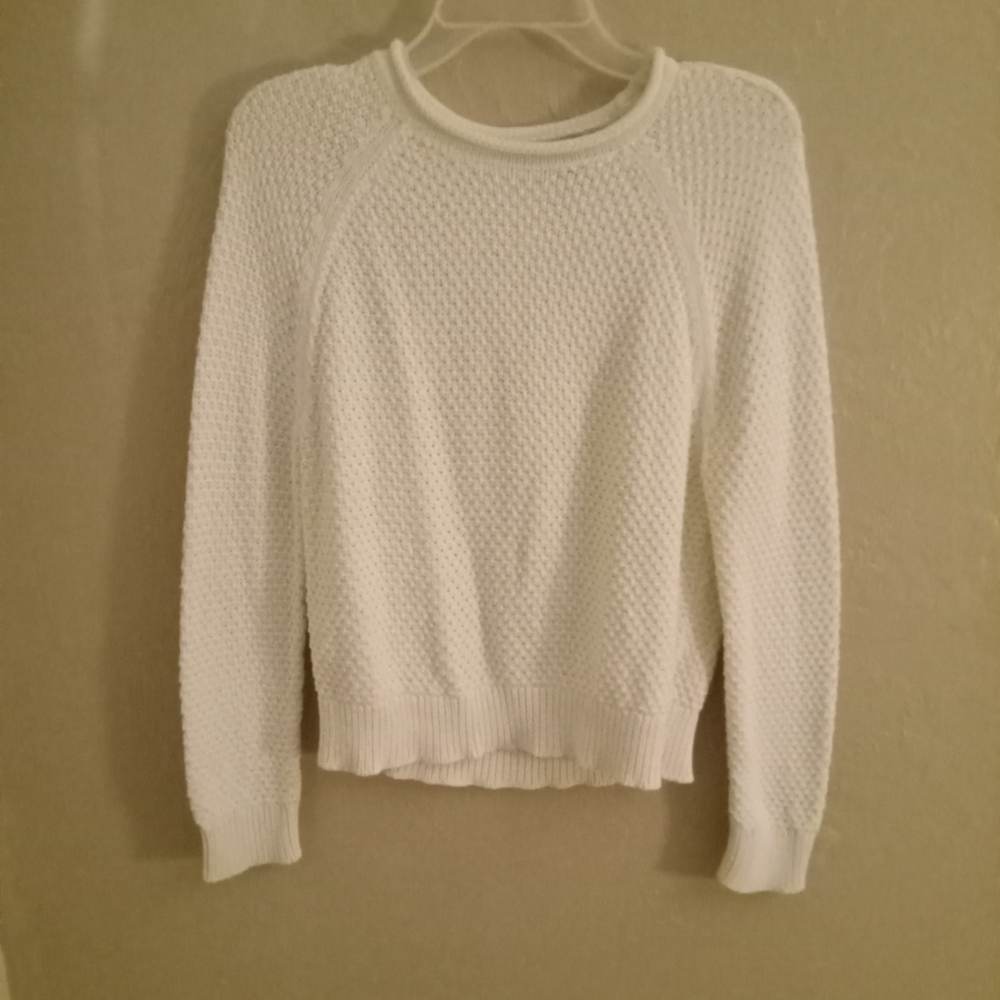 LAUREN WHITE CABLE KNIT SWEATER